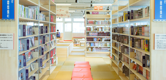 現在の蔵書は、約3万冊。